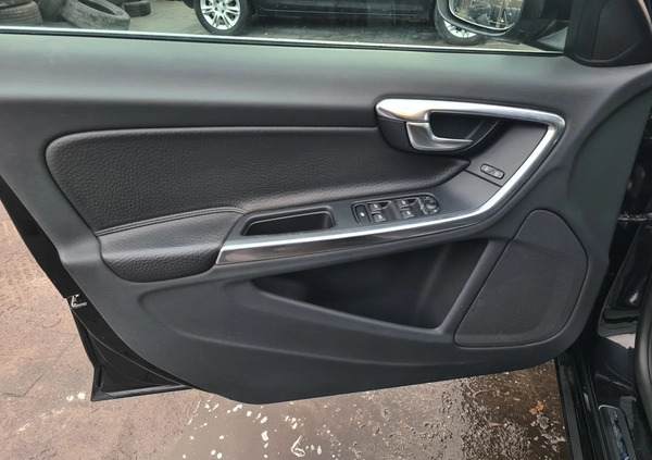 Volvo S60 cena 32999 przebieg: 207150, rok produkcji 2011 z Ujazd małe 781